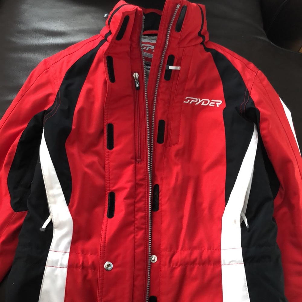 Ladies size 6 Spyder ski parka